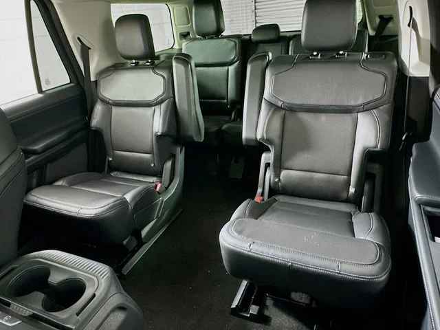 New 2026 Gray Ford Platinum image 11