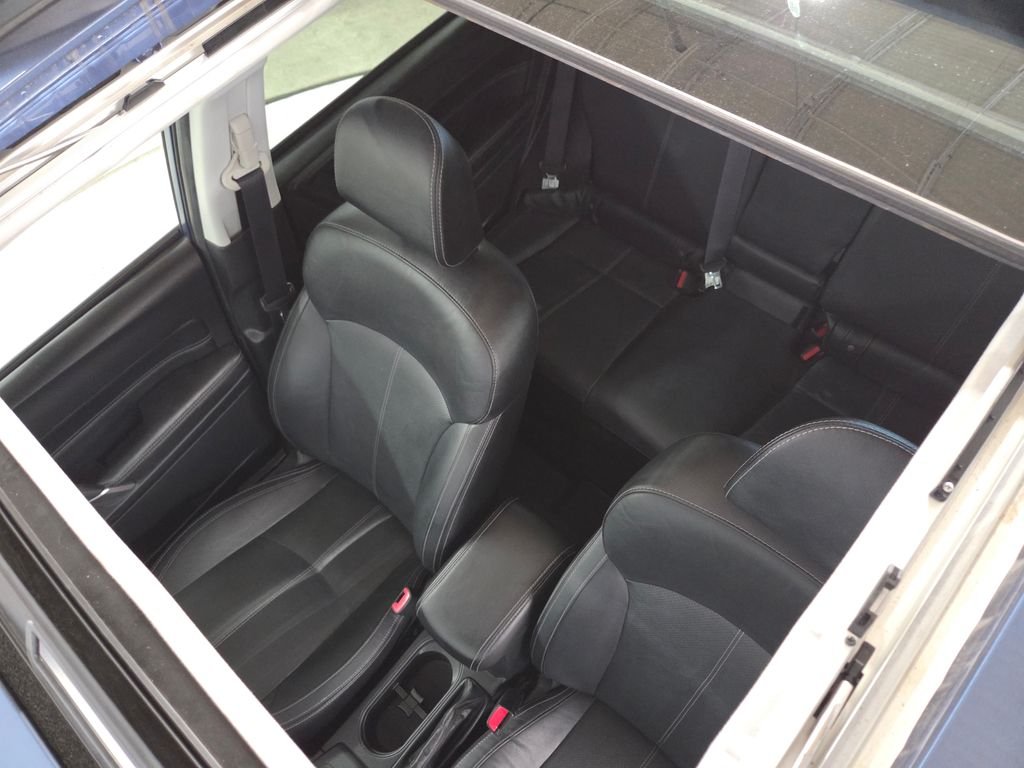 Used 2018 Blue Subaru 2.5i Touring image 35