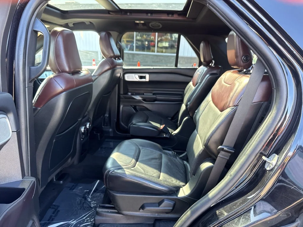 Used 2020 Black Ford Platinum image 8