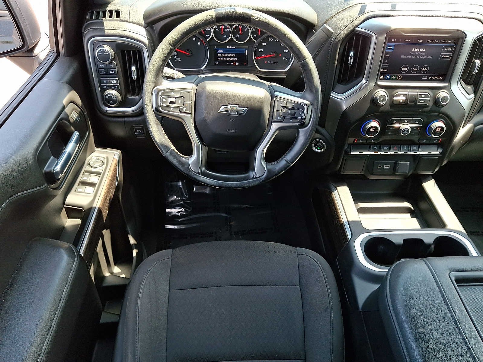 Used 2021 MOSAIC BLACK METALLIC Chevrolet RST image 11