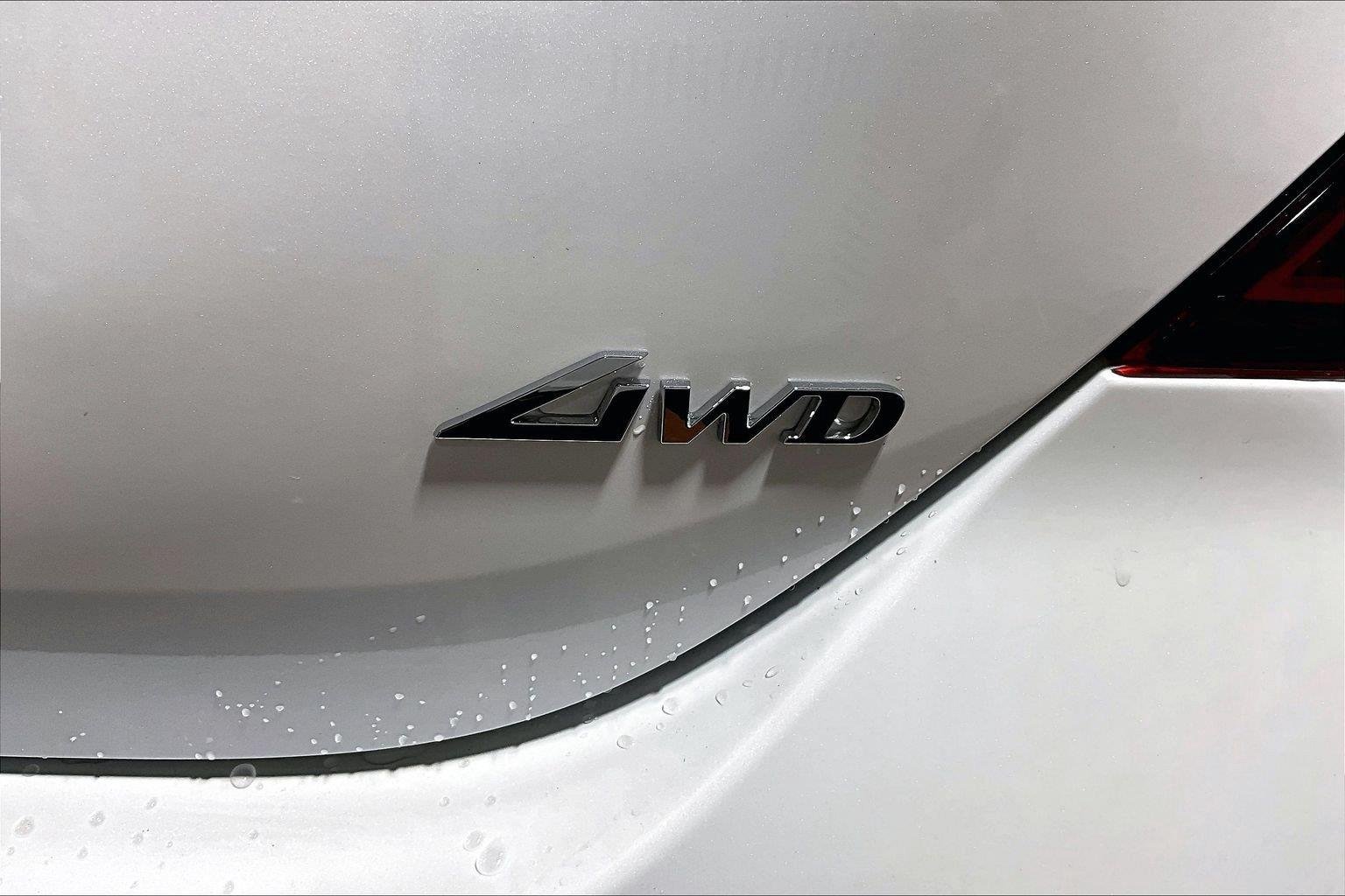 New 2026 Uyuni White Genesis 2.5T PRESTIGE image 10