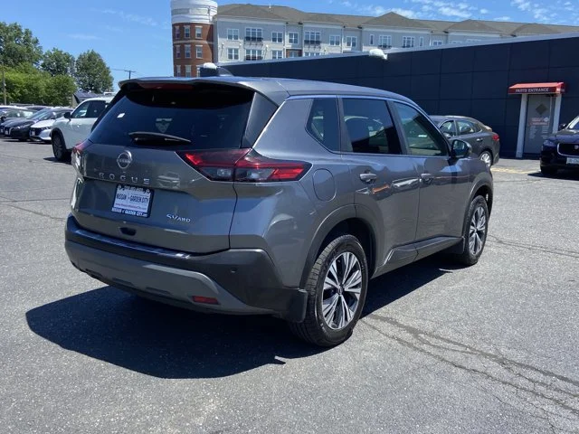 Certified Used 2022 Gun Metallic Nissan SV image 4