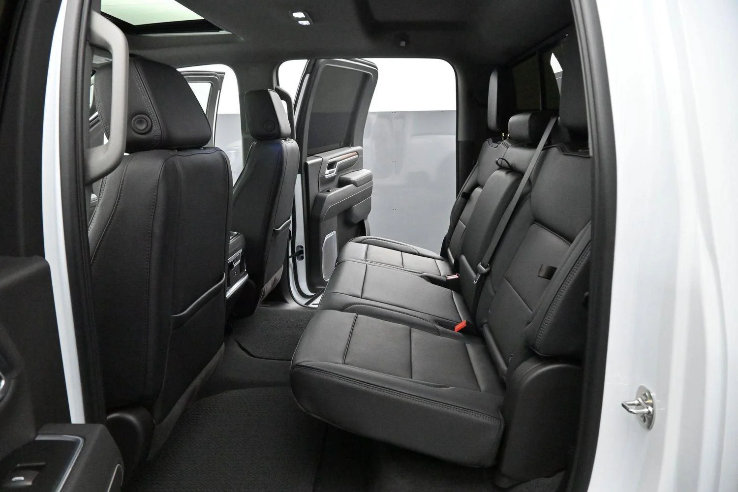 Used 2026 Summit White GMC Denali image 32