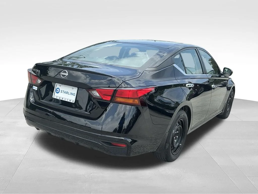 Used 2024 Black Nissan 2.5 S image 10