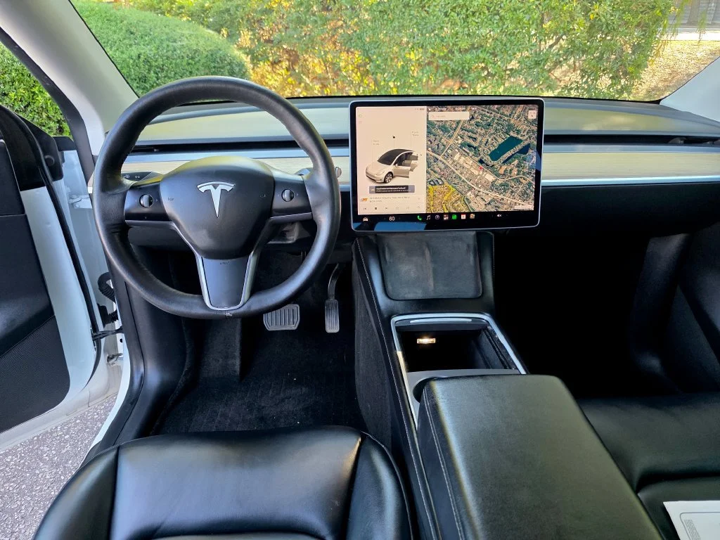 Used 2021  Tesla Long Range image 24
