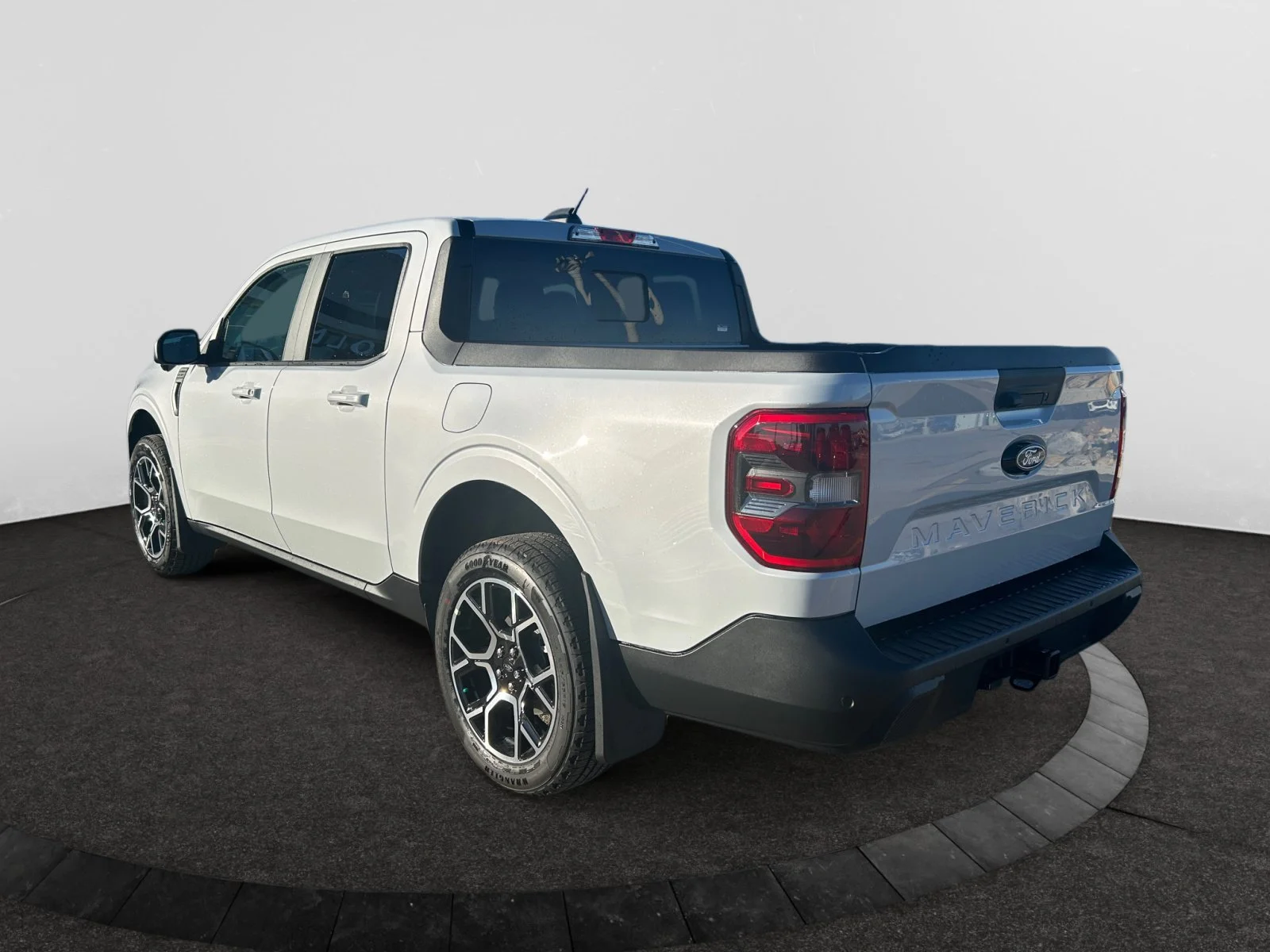 New 2026 Space White Metallic Ford LARIAT image 3