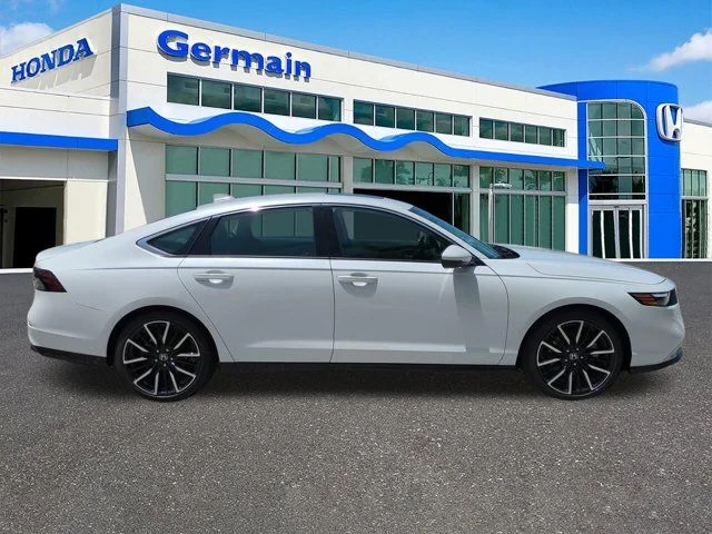 New 2026 Platinum White Pearl Honda Touring image 2