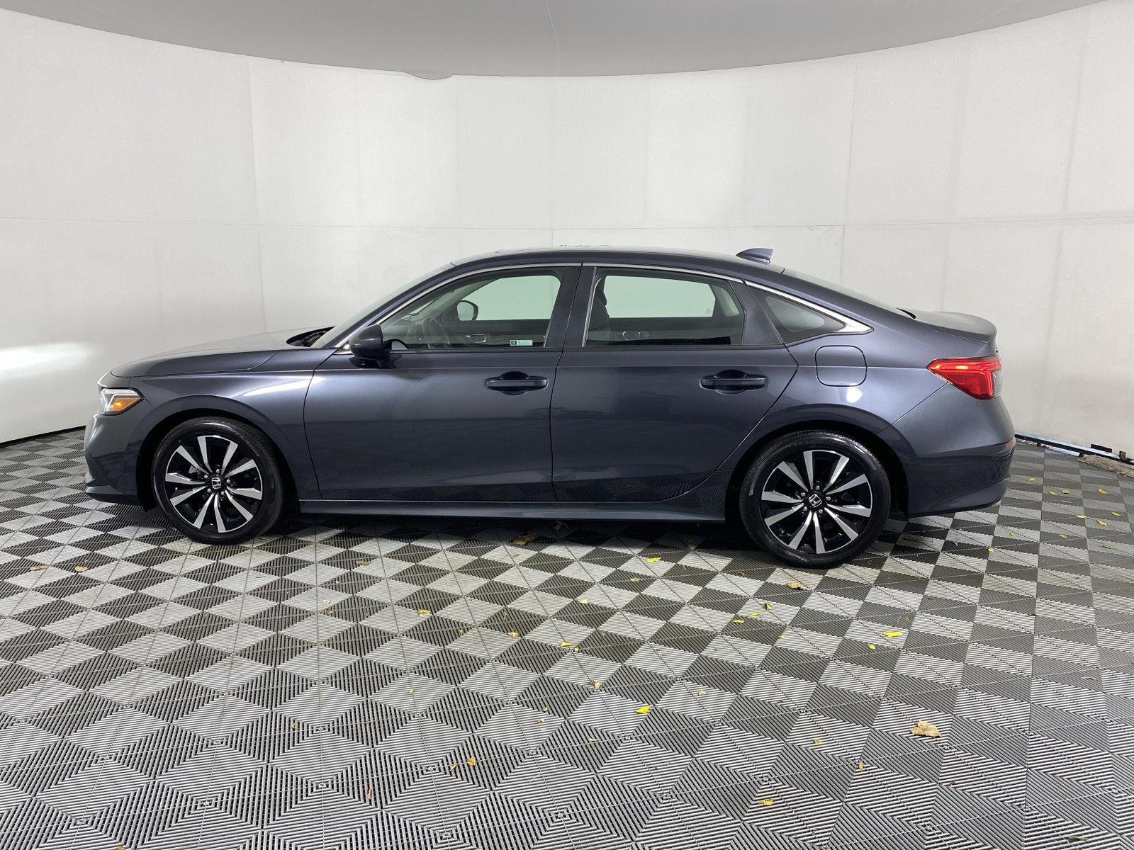 Certified Used 2024 Meteorite Gray Metallic Honda EX image 4