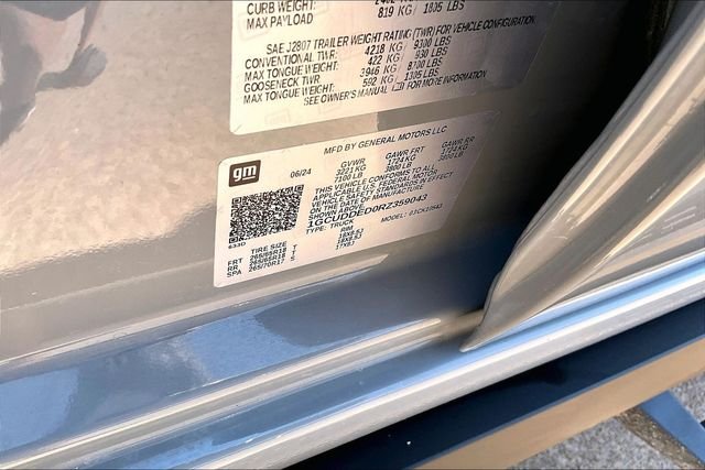 Used 2024 Gray Chevrolet LT image 36