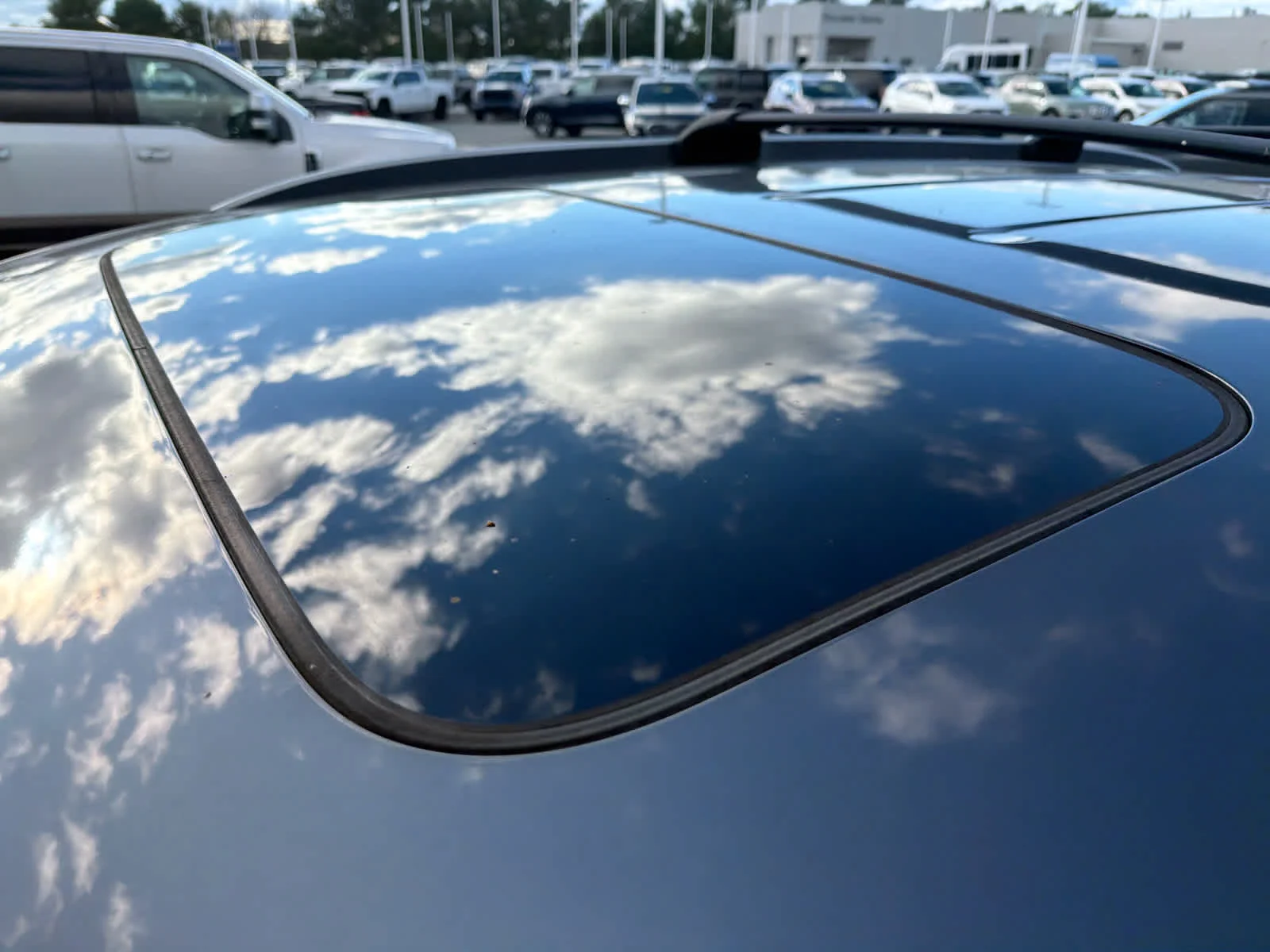 Used 2016 Modern Steel Metallic Honda Touring image 7