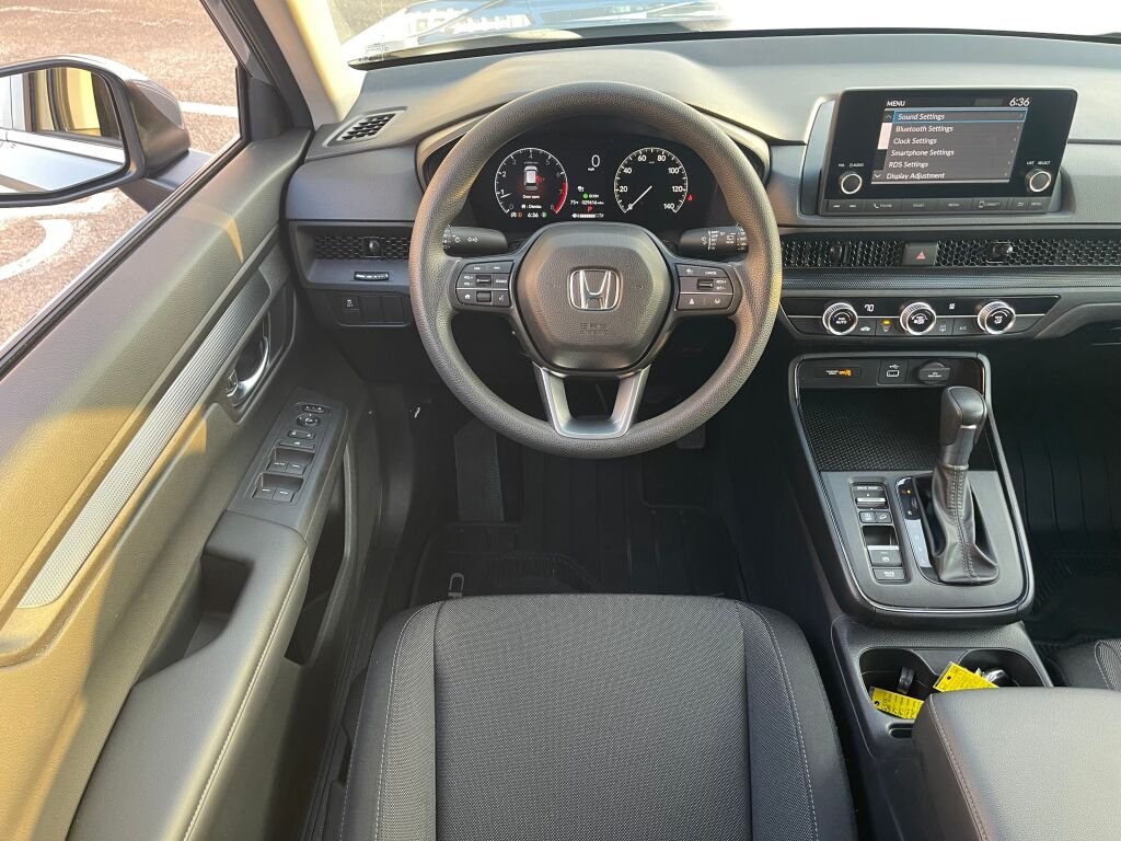 Used 2025 Urban Gray Pearl Honda LX image 2