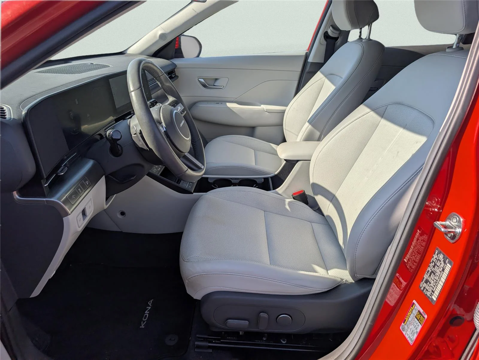 Used 2024 Soultronic Orange Pearl Hyundai Limited image 10