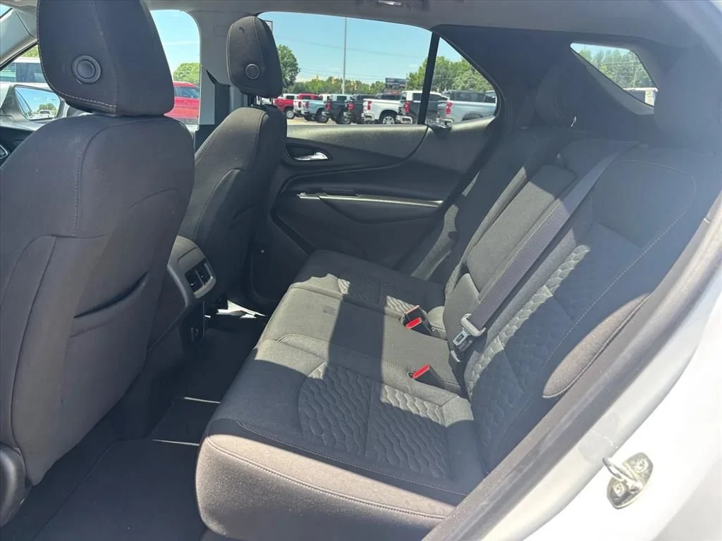 Used 2020 SUMMIT WHITE Chevrolet LT image 13