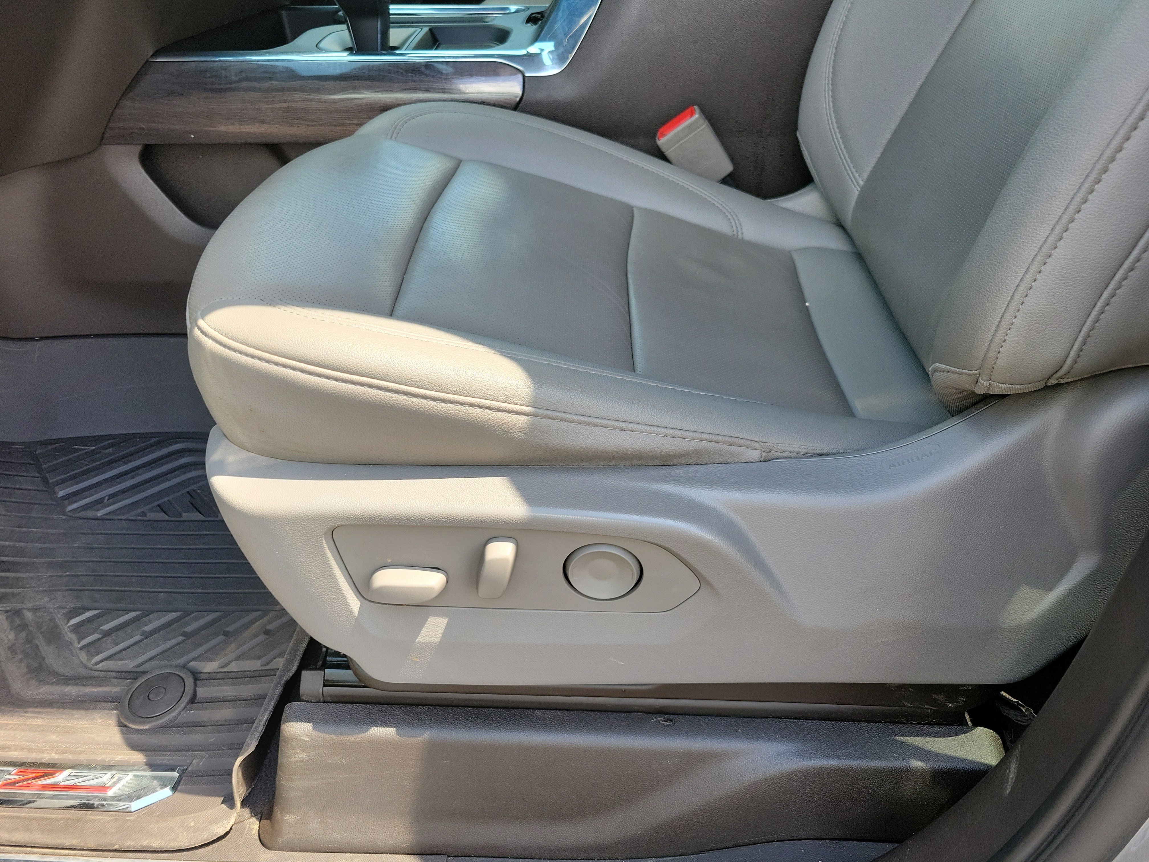 2024 Chevrolet Silverado 1500 LTZ - Photo 6