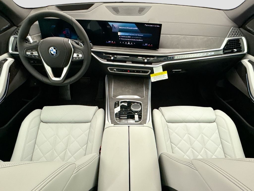 New 2026 Black Sapphire Metallic BMW xDrive50e image 13