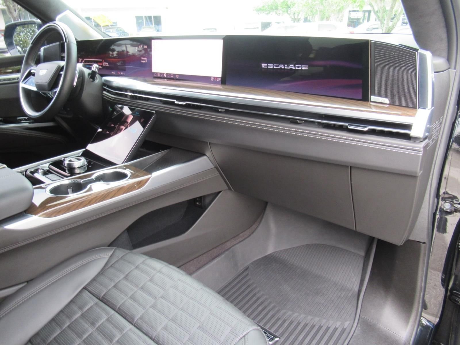 Used 2026 Black Cadillac Platinum Sport image 12