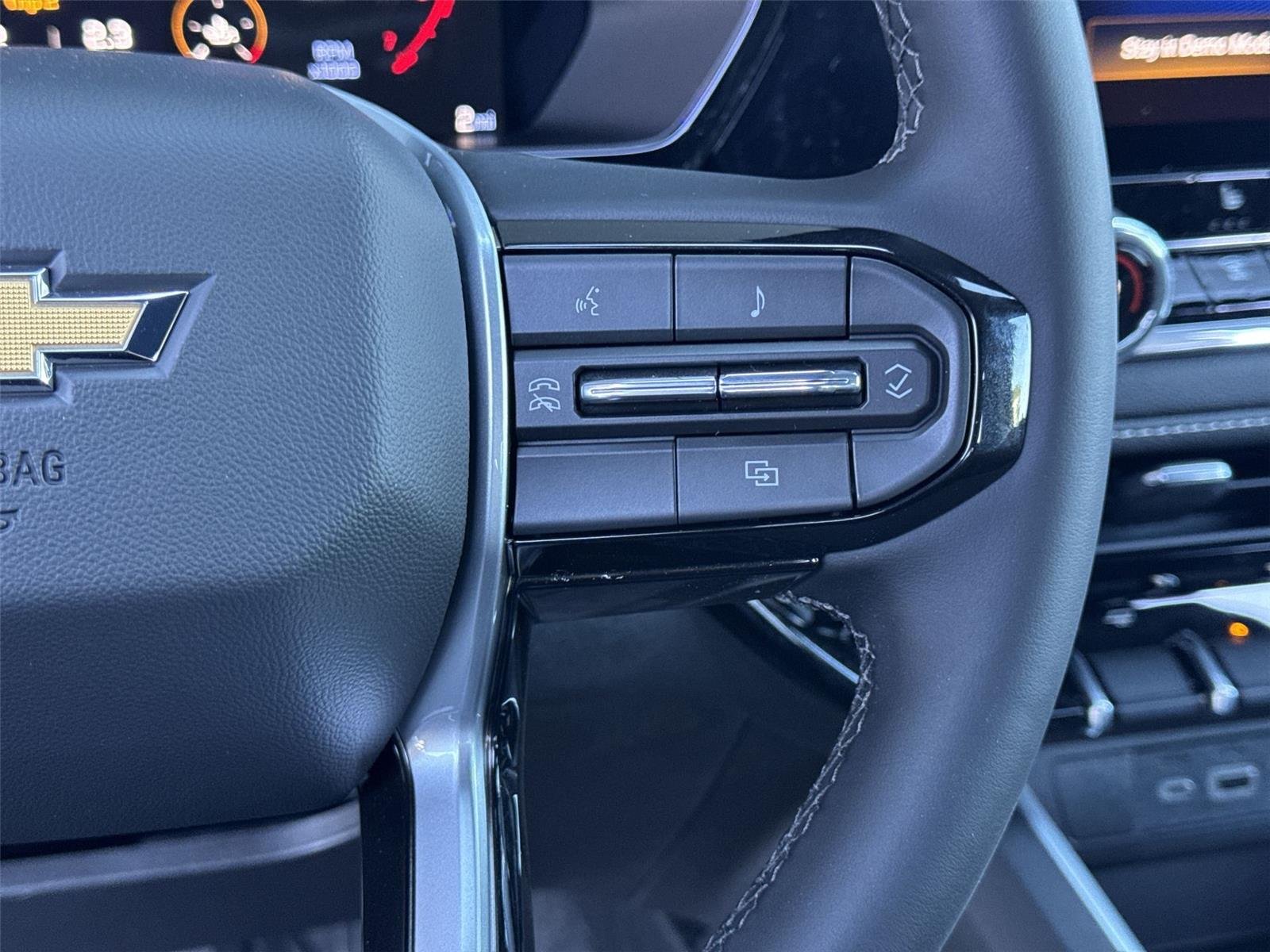 2026 Chevrolet Colorado LT - Photo 19