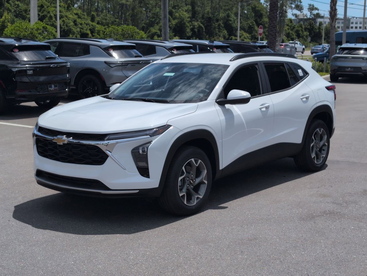 New 2026 Summit White Chevrolet LT image 4
