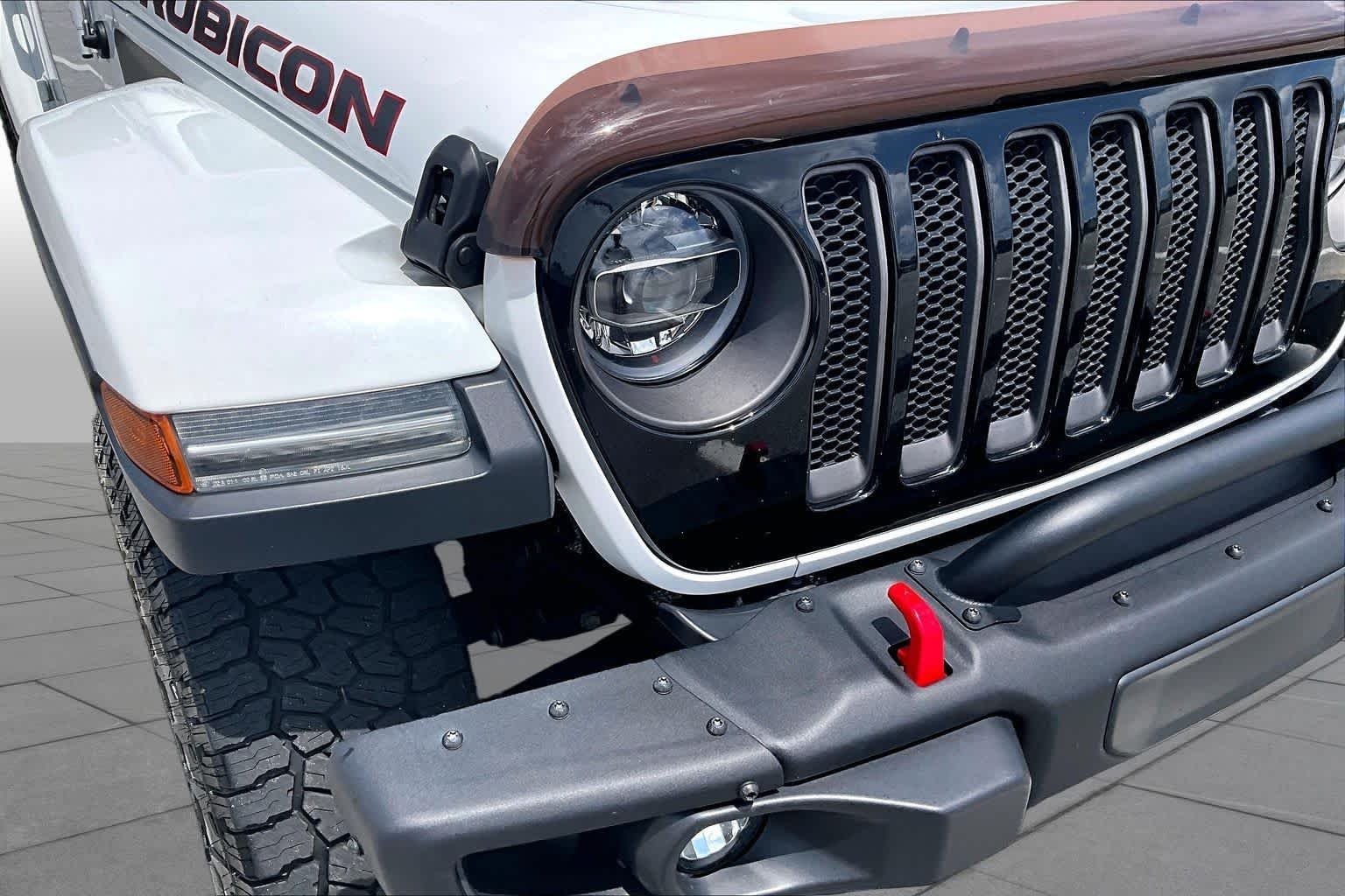 Used 2020 Bright White Clearcoat Jeep Rubicon image 28