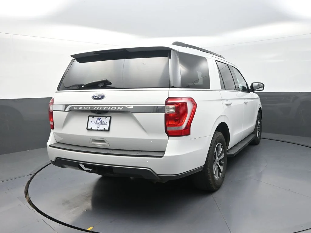 Used 2020 White Ford XL image 11