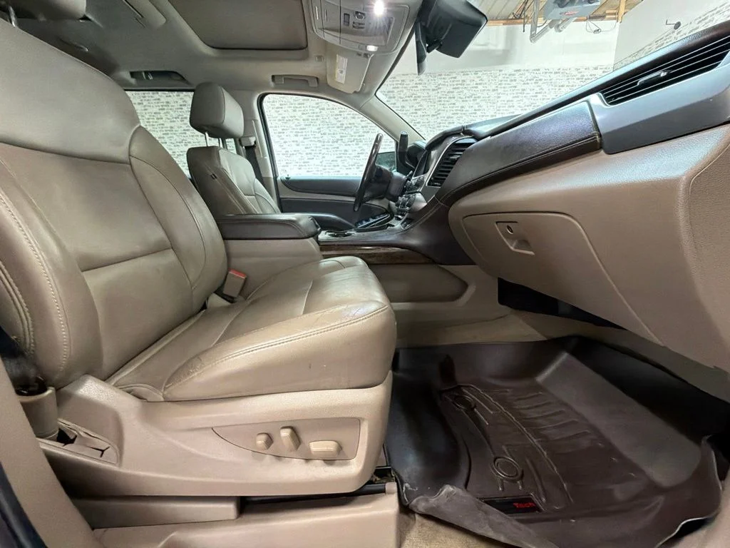 Used 2020 Silver Ice Metallic Chevrolet LT image 12