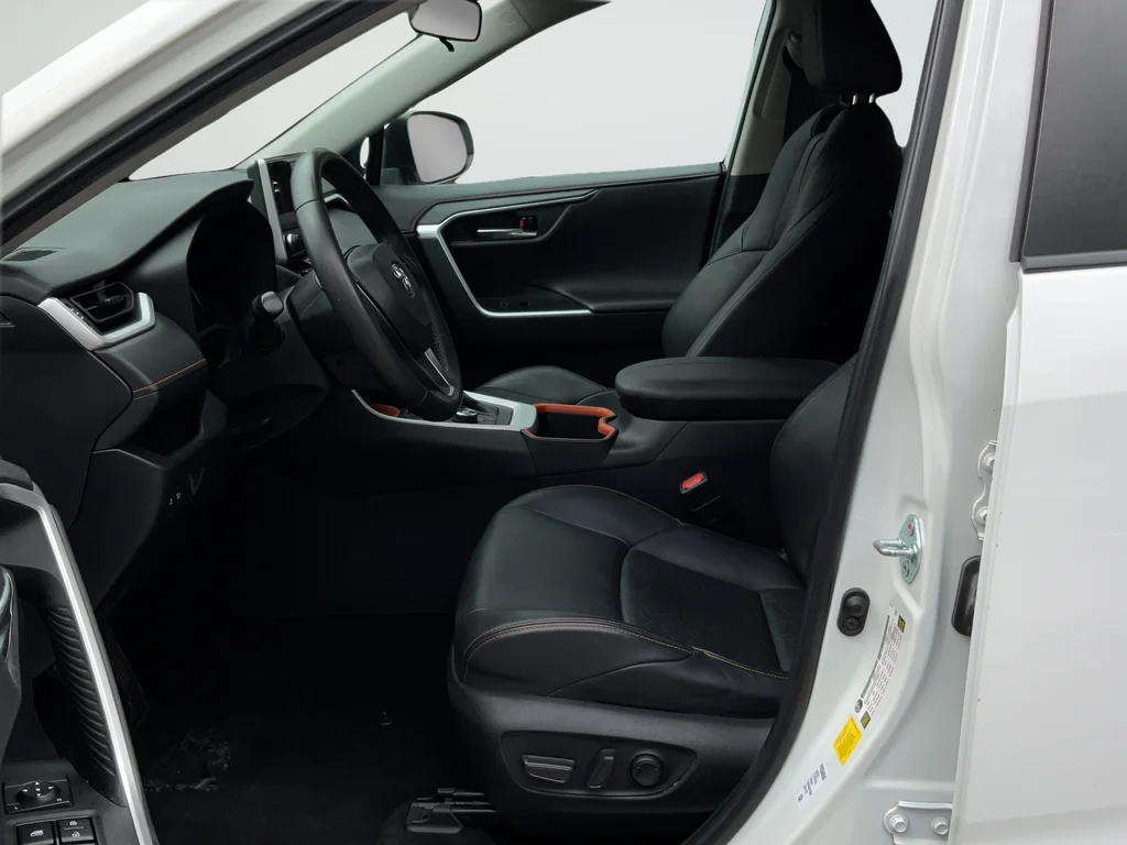 Used 2023 White Toyota Adventure image 10
