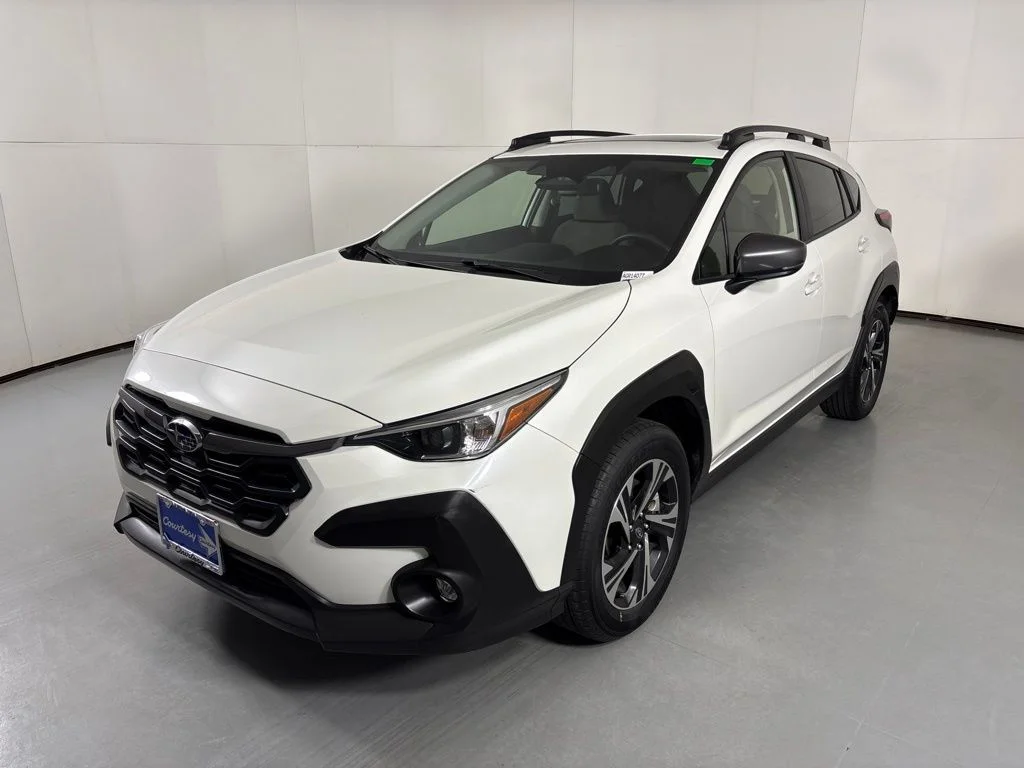 Used 2025 White Subaru Premium image 4
