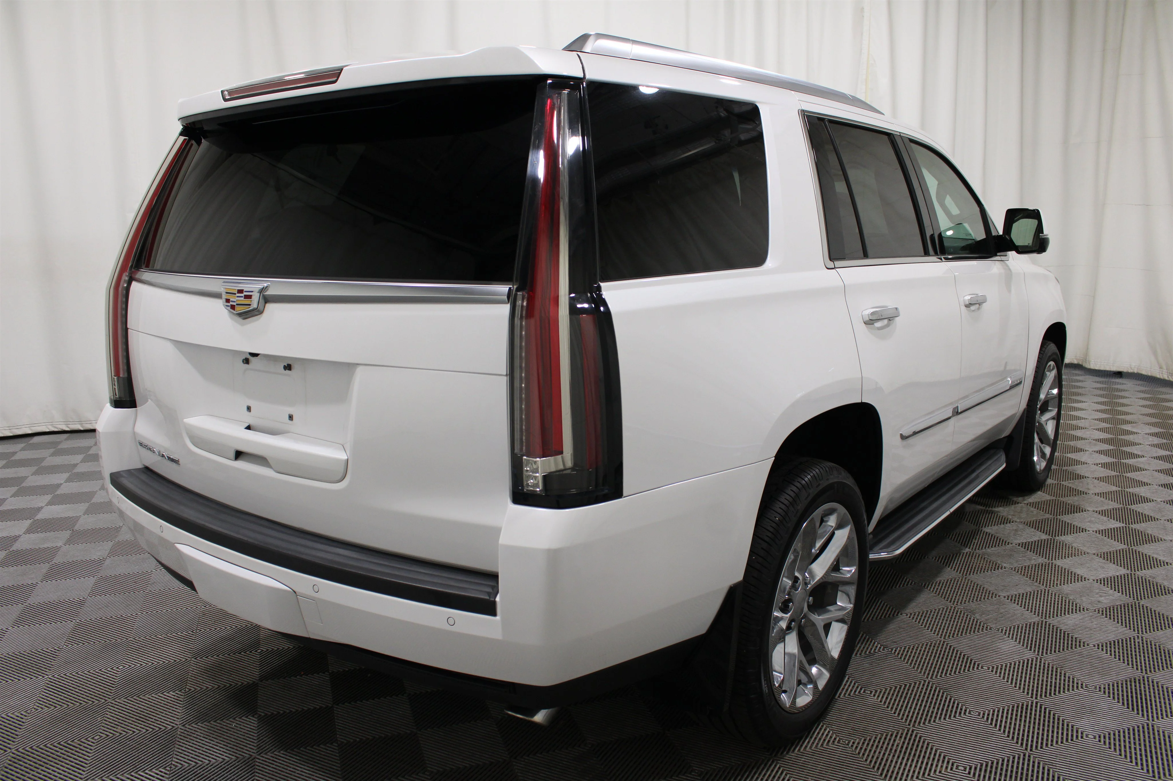 2016 Cadillac Escalade Luxury - Photo 31