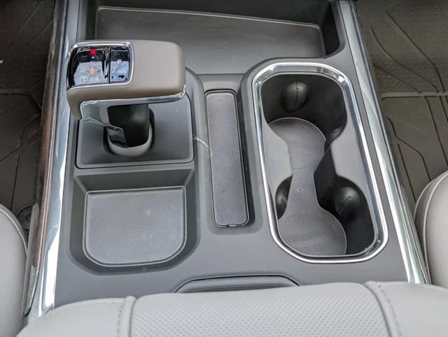 2026 Chevrolet Silverado 1500 LTZ - Photo 26