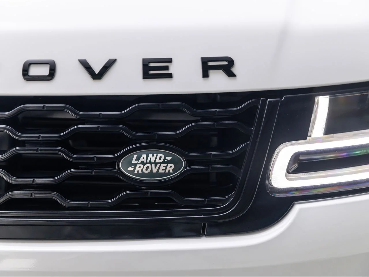Used 2021 Fuji White Land Rover HST MHEV image 10