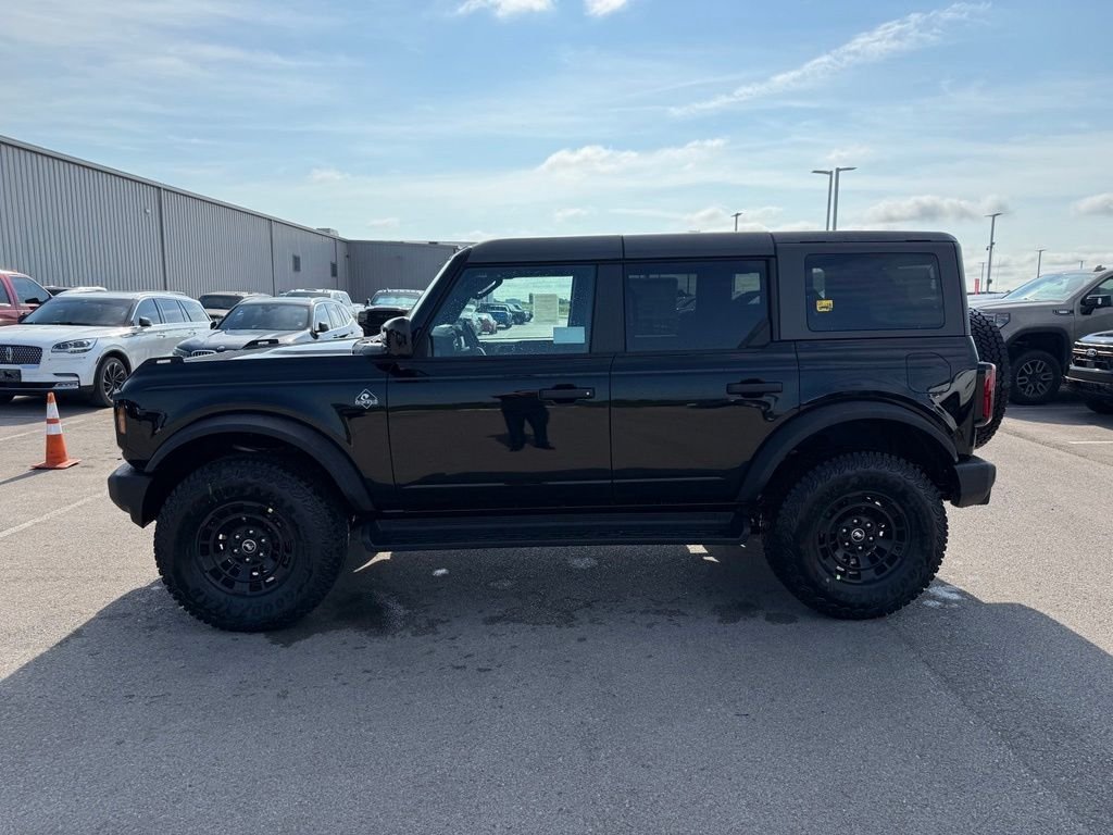 New 2026 Shadow Black Ford Outer Banks® image 39
