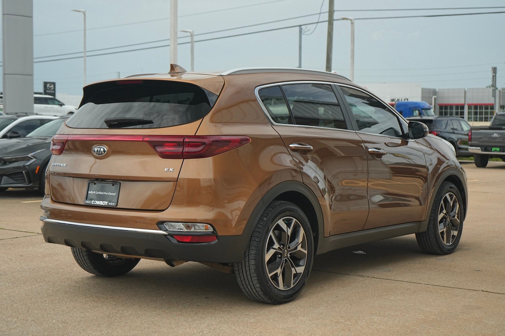 Used 2020 Burnished Copper Kia EX image 4