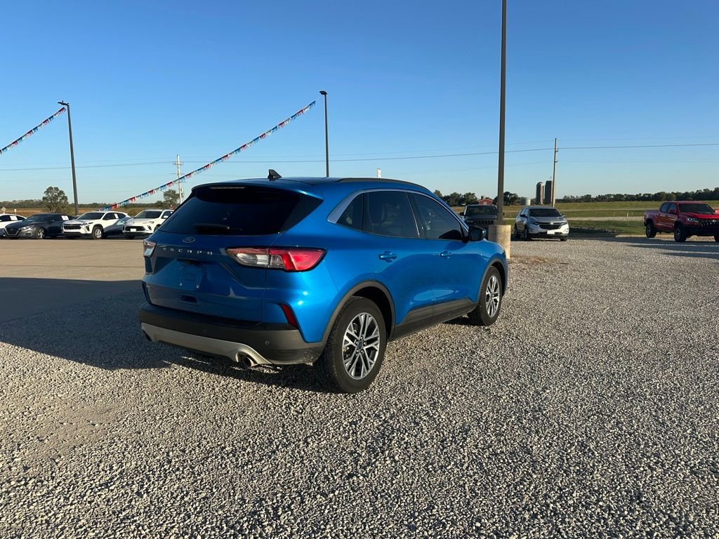 2021 Ford Escape SEL photo 3