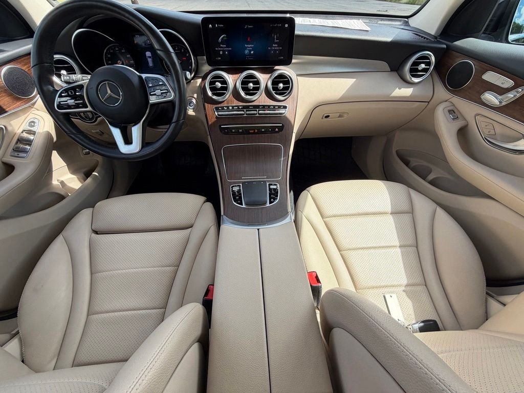 Used 2022 Black Mercedes-Benz GLC 300 image 10