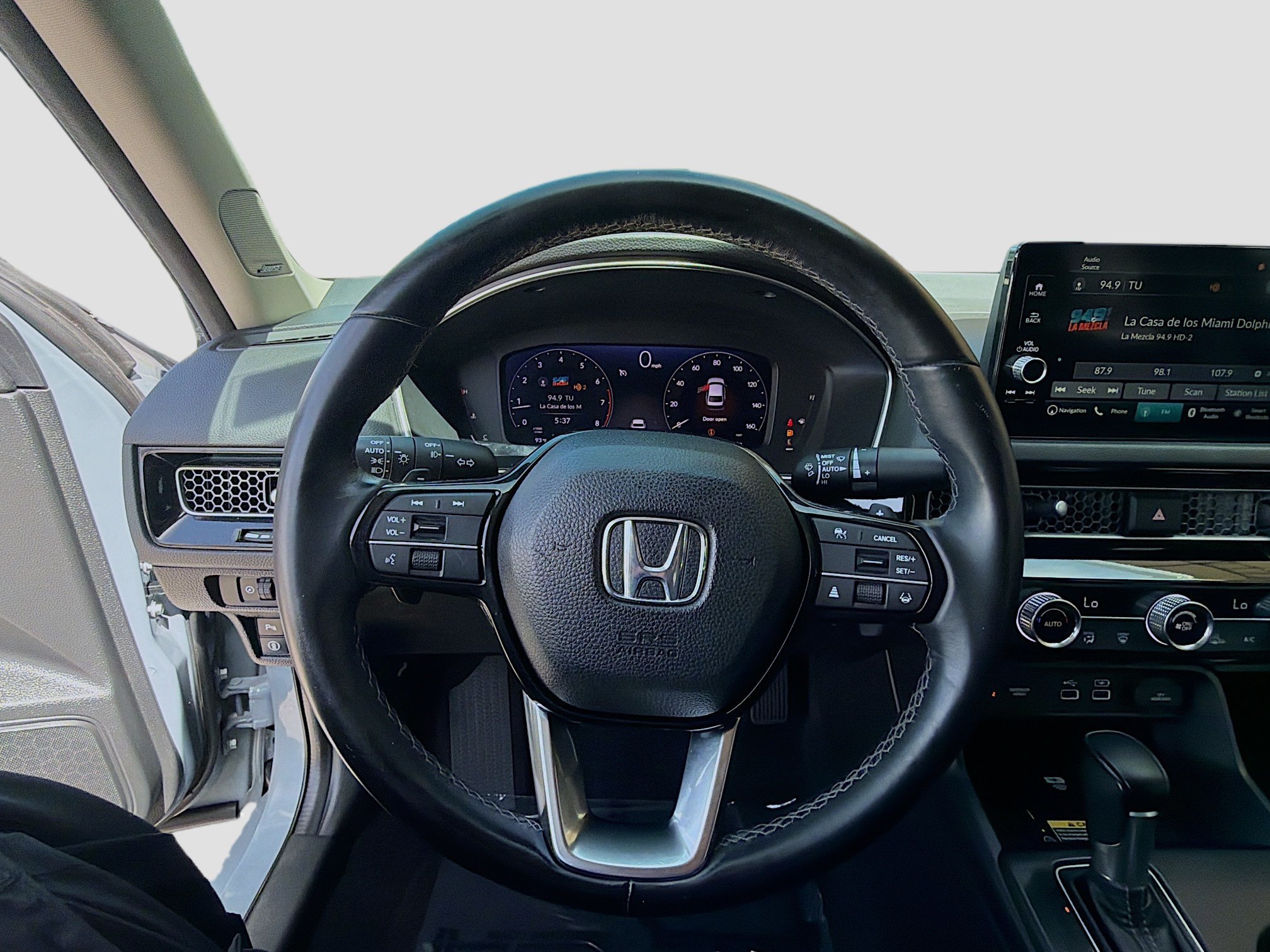 2022 Honda Civic Touring - Photo 10