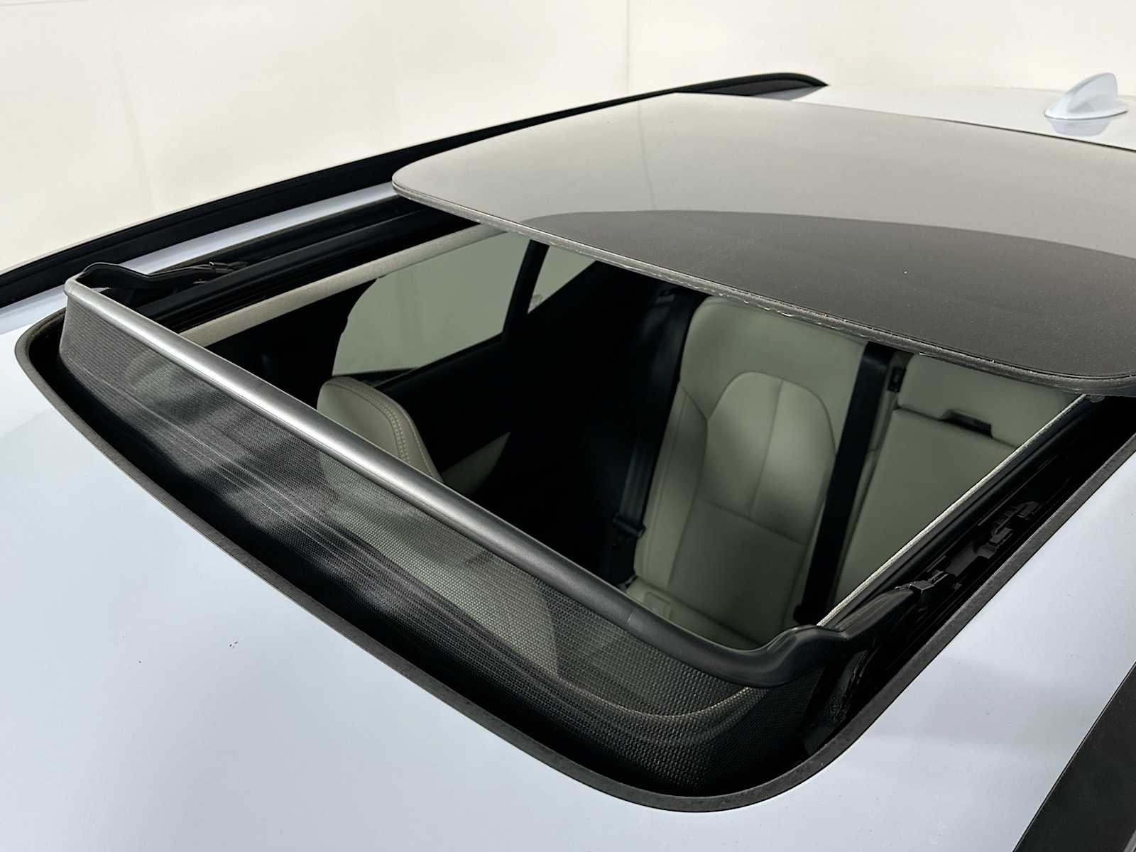New 2026 Cloud Blue Volvo Ultra image 19