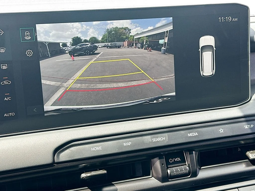 New 2027 Glacial White Pearl Kia X-Line EX image 14