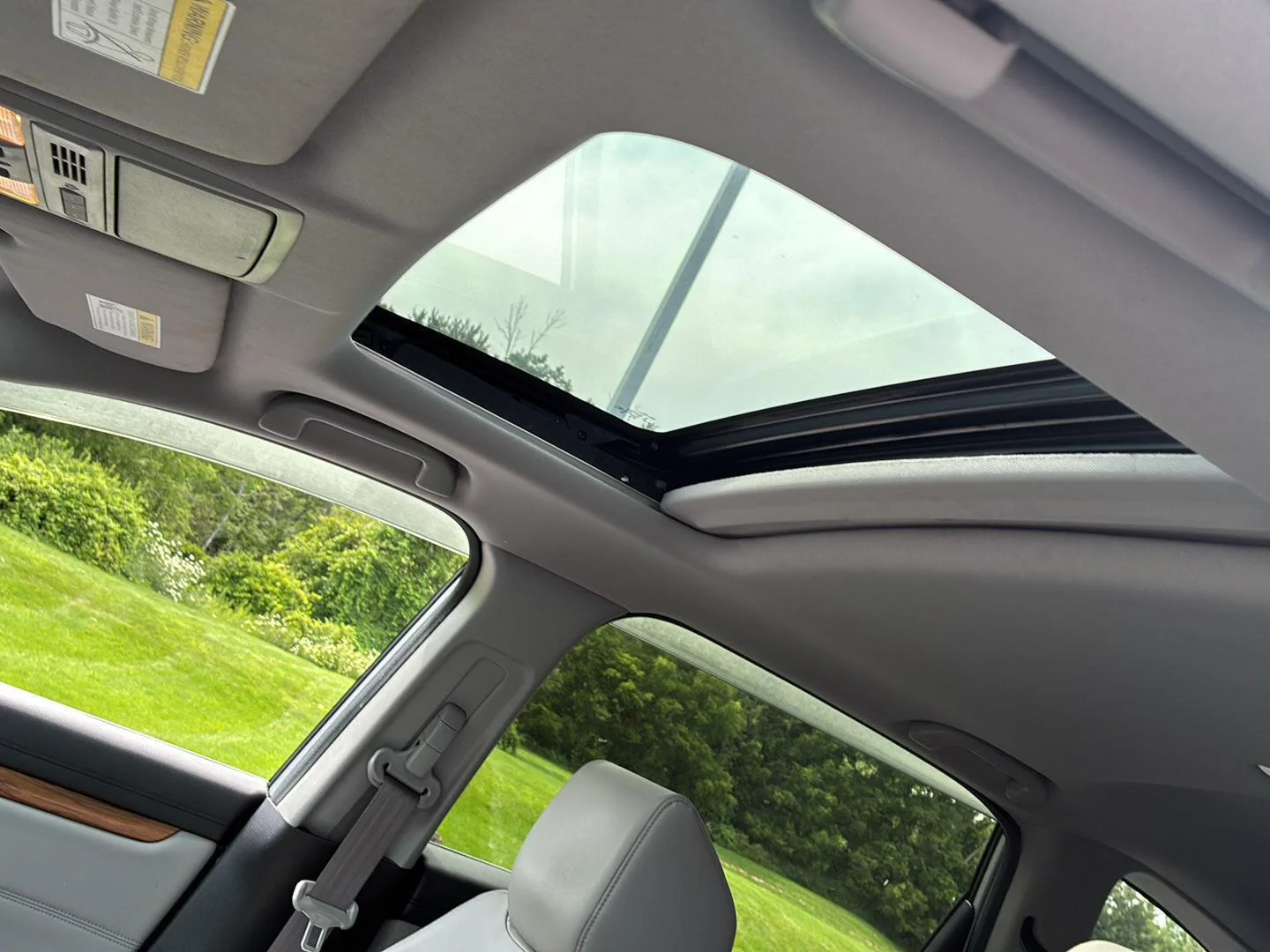 Used 2020 Lunar Silver Metallic Honda EX-L image 14
