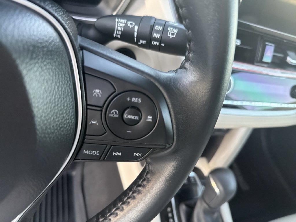 2024 Toyota Corolla Cross XLE - Photo 18