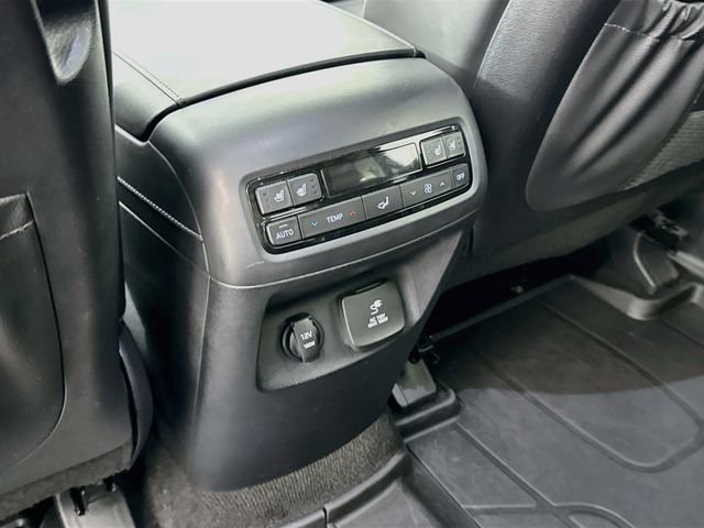 Used 2021 Black Hyundai Limited image 27