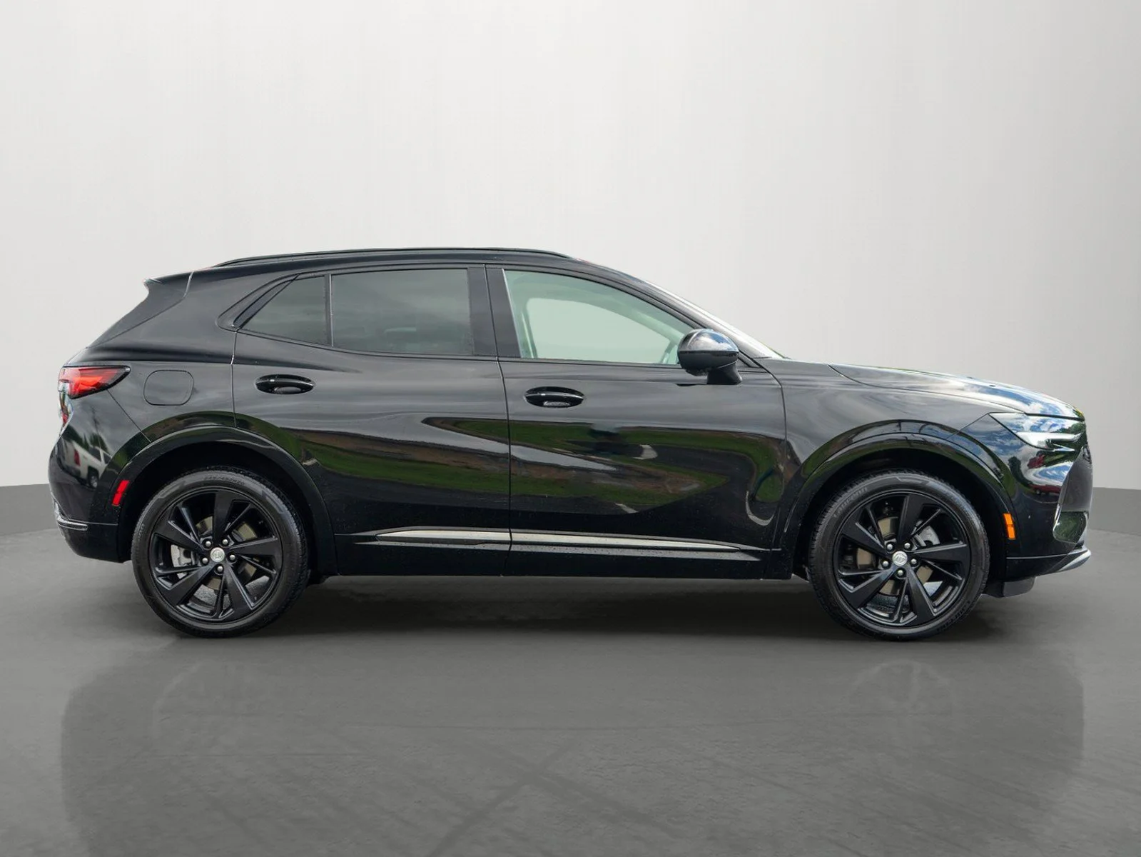 Used 2021 Ebony Twilight Metallic Buick Essence image 8