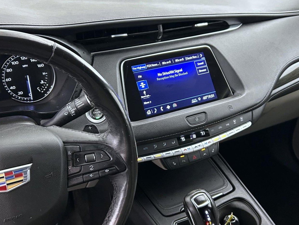 Used 2019 White Cadillac Premium Luxury image 18
