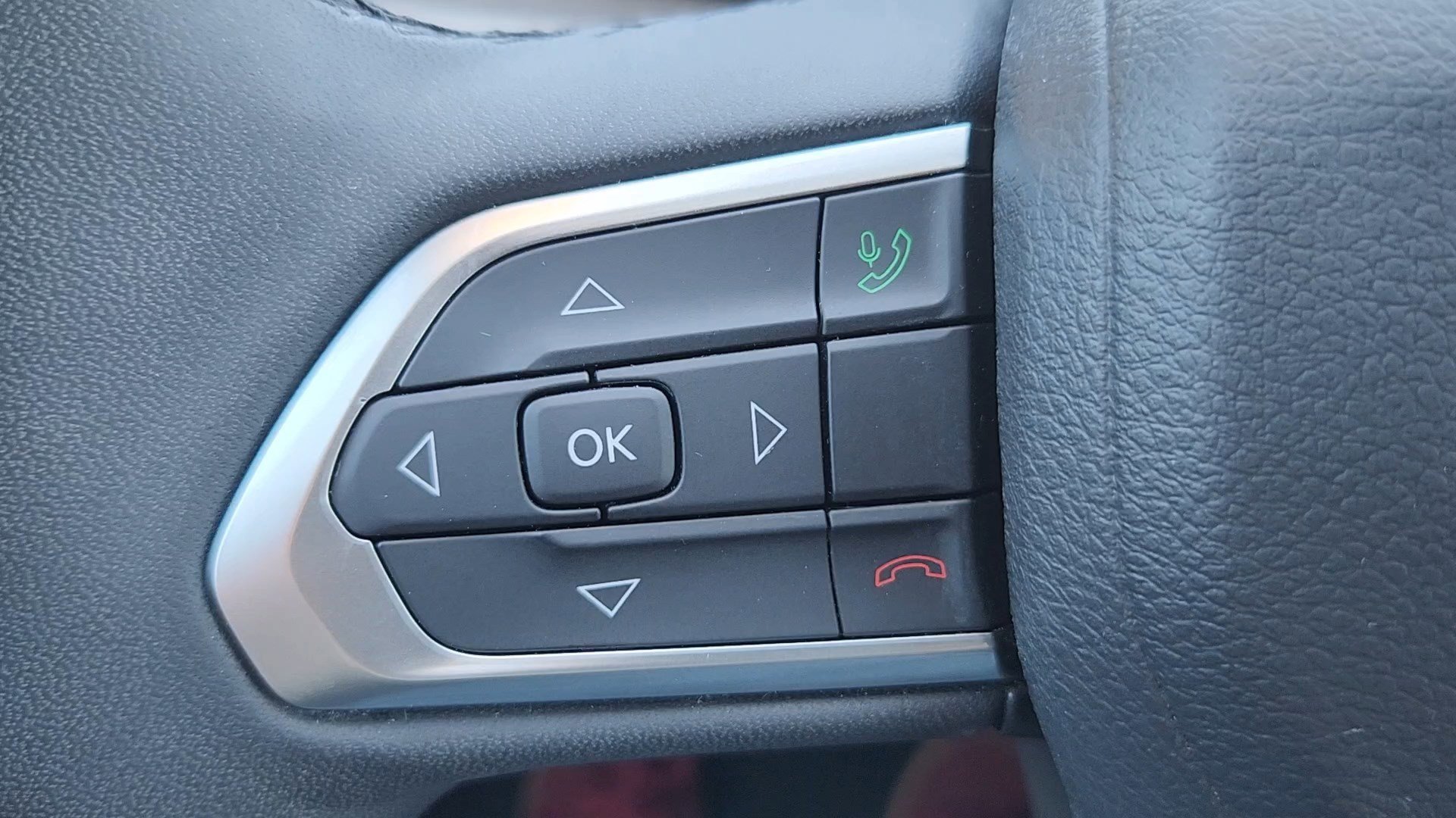 2024 Jeep Compass Limited - Photo 12