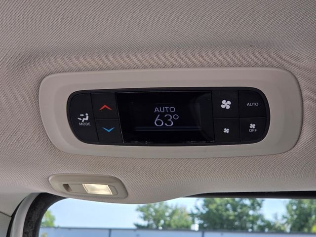 Used 2018 White Chrysler Limited image 15