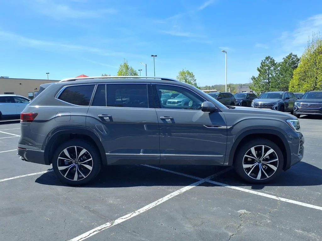 New 2026 Pure Gray Volkswagen 2.0T SEL Premium R-Line image 3