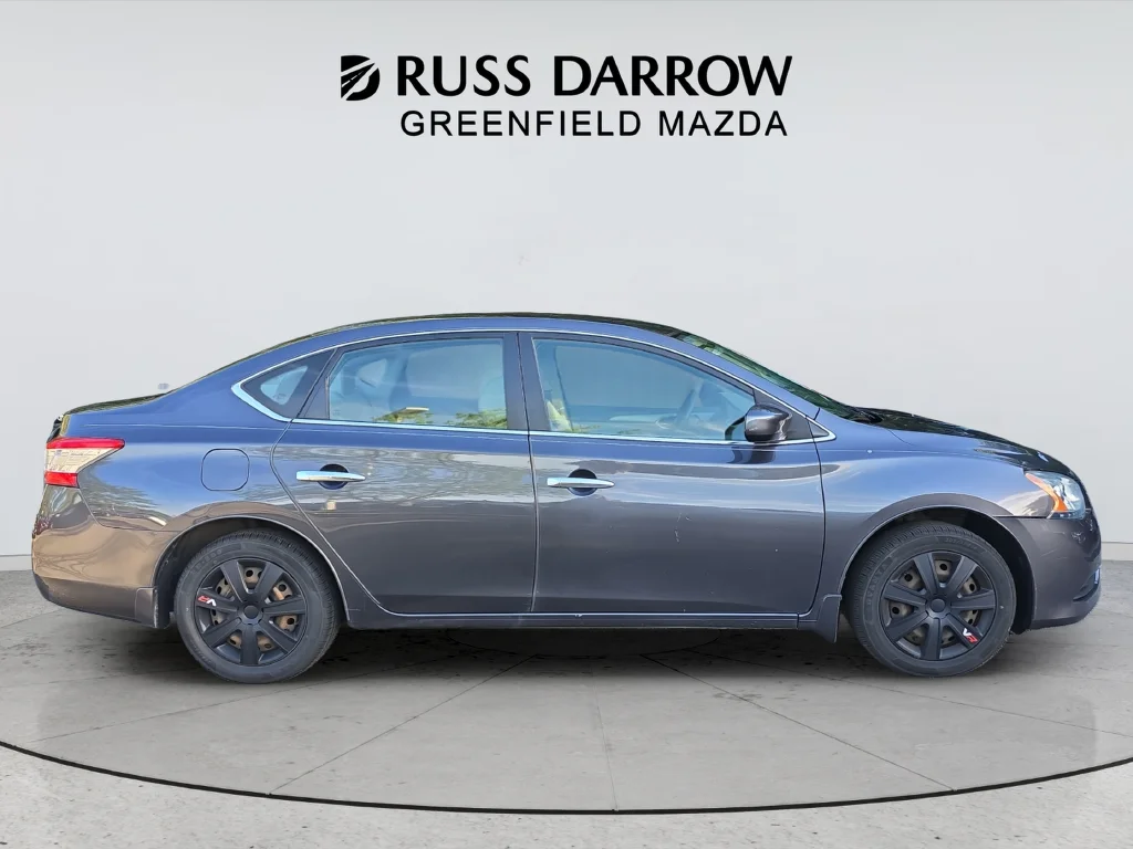 Used 2014 Gray Nissan SV image 6