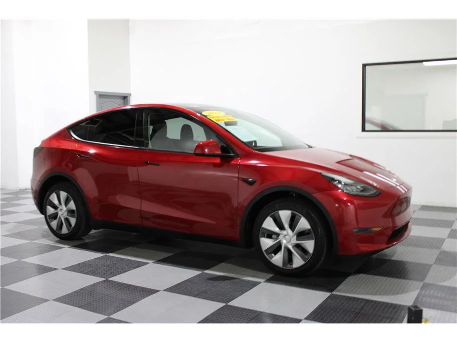 2023 Tesla Model Y Long Range Dual Motor All-Wheel Drive's photo
