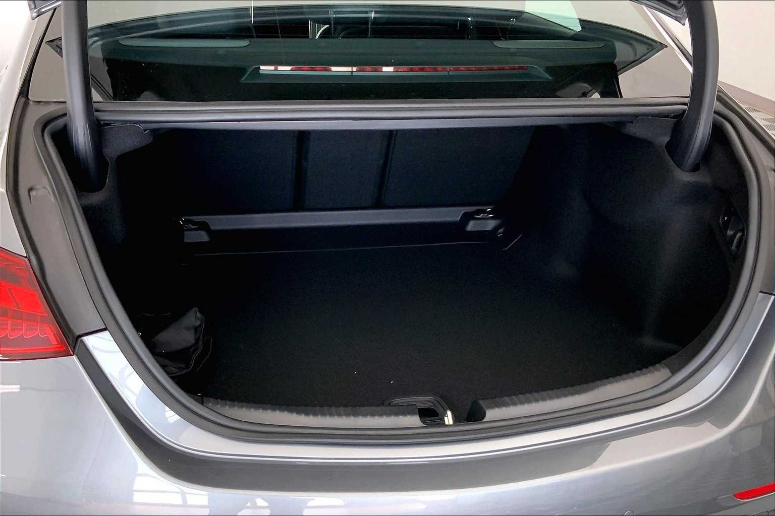 New 2025 Selenite Grey Metallic Mercedes-Benz C 300 image 19