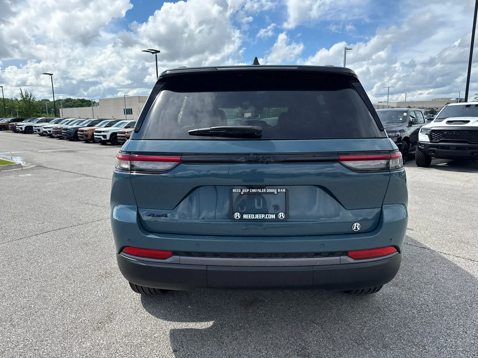 New 2026 Steel Blue Exterior Paint Jeep Limited image 7