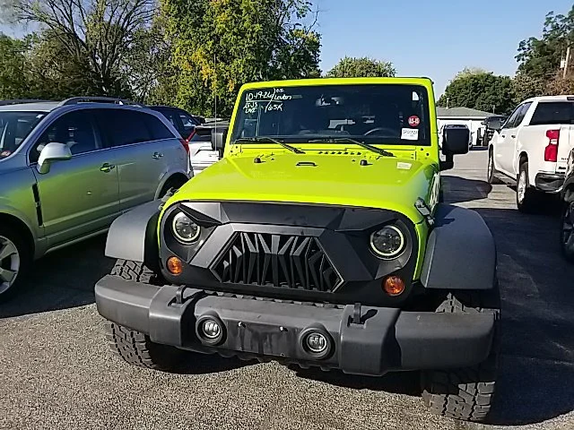 Used 2013 Green Jeep Sport image 11